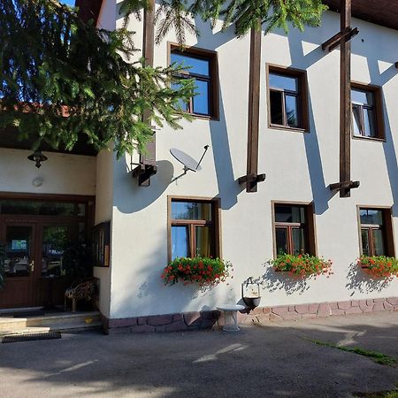 Rekreacni Stredisko Rojana Hotel Svratka Екстериор снимка